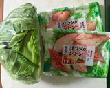 簡単！カニカマとキャベツのごま油和え作り方1写真