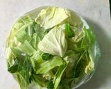 簡単!カニカマとキャベツのごま油和え作り方2写真