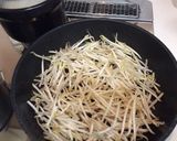 豚バラともやしの蒸し炒め作り方1写真