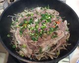 豚バラともやしの蒸し炒め作り方5写真