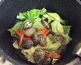 春キャベツとあさりと人参のお味噌汁作り方1写真