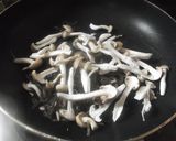 糸こんとしめじのニラ玉作り方4写真