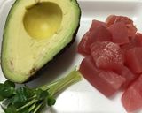 アボカドとマグロの漬け丼♬黄身を添えて！作り方1写真