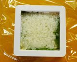 ピリ辛鮭フレークのおにぎらず作り方10写真