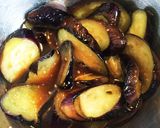 作り置きおつまみ！茄子ニンニク醤油マリネ作り方3写真