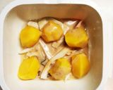 丸ごとじゃがいもとエリンギのホットサラダ作り方3写真