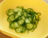 簡単☆胡瓜としらすの炒飯作り方1写真