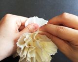 動画で⭐超ゴージャス春巻きカーネーション作り方5写真