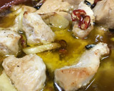 男料理！簡単おつまみ☆むね肉のアヒージョ作り方4写真