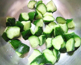 まるごとトマトの野菜たっぷりサラダ作り方2写真