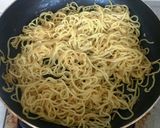 豚ミンチともやしの醤油焼きそば（ピリ辛）作り方4写真