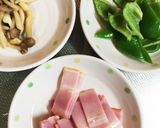 ピーマンとしめじとベーコンのバジル炒め作り方1写真