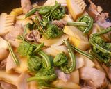 タケノコと豚肉とこごみ。作り方6写真