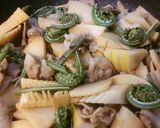 タケノコと豚肉とこごみ。作り方7写真