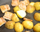豚バラ肉と新じゃがの揚げ煮【作り置き】作り方2写真