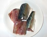 さば・新たまねぎカレー風煮付けフライパン作り方2写真