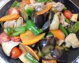 夏野菜と鶏もも肉の甘辛炒め作り方5写真