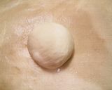 ココナッツオイルと豆乳で基本のピザ生地作り方7写真