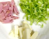 ハム・チーズ・キャベツの餃子の皮巻き♬作り方1写真