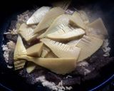 筍と鶏挽き肉、凍みコンニャク煮作り方5写真