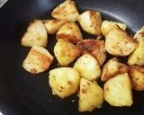 付け合わせ☆揚げ焼きガーリックポテト作り方7写真