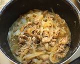 水と砂糖は不要♡新玉でスタミナ豚丼作り方3写真