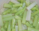 かんたん和食！苦味が最高！ふきのおかか煮作り方3写真