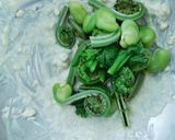 そら豆とこごみのブルーチーズ和え作り方3写真