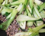 青梗菜と豚ひき肉の卵のっけ丼作り方2写真