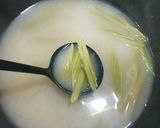 フキのお味噌汁。作り方3写真