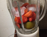美味しい！！皮ごと生野菜スムージー②苺作り方3写真