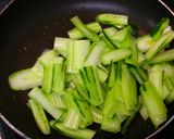 きゅうりとセロリのナンプラー炒め作り方5写真
