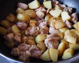 栄養オイルで＊新じゃがチキンの揚げ焼き＊作り方4写真