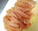 お弁当に！チーズと大葉で鶏胸肉の丸め焼き作り方1写真