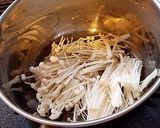 なめ茸ともやしの食感炒め作り方1写真
