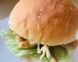 バンズで鶏皮のマヨバーガー作り方2写真