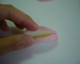かまぼこの飾り切り☆立体の蝶々♪作り方1写真