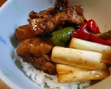 梅味噌ニンニクだれでガッツリ☆鶏肉丼作り方6写真