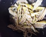 タケノコと豚ひき肉の味噌炒め作り方5写真