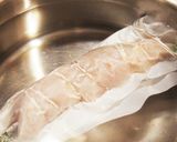 真空調理で鶏胸肉の塩レモンロール作り方5写真
