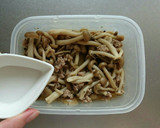 レンジで簡単☆しめじのそぼろ煮。作り方6写真