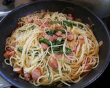 かぶの葉とウィンナー☆めんつゆパスタ作り方7写真