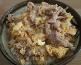 余り紅しょうがの豚小間卵とじ丼作り方4写真