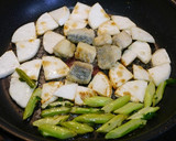 簡単！鯖と蕪の醤油炒め作り方3写真