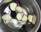 鰤のあらと茄子のカレー風炒め作り方4写真