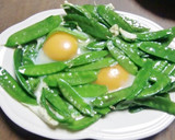 栄養オイルで、絹さやのすごもり玉子風作り方4写真