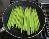 とても簡単♪フキの麺つゆ炒め作り方2写真