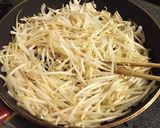栄養オイルで！もやしとえのきの福神漬炒め作り方5写真