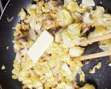 あかにし貝とキャベツのバター炒め作り方5写真
