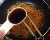 ❁麺つゆで簡単♪人参と絹さやの炒り煮❁作り方3写真